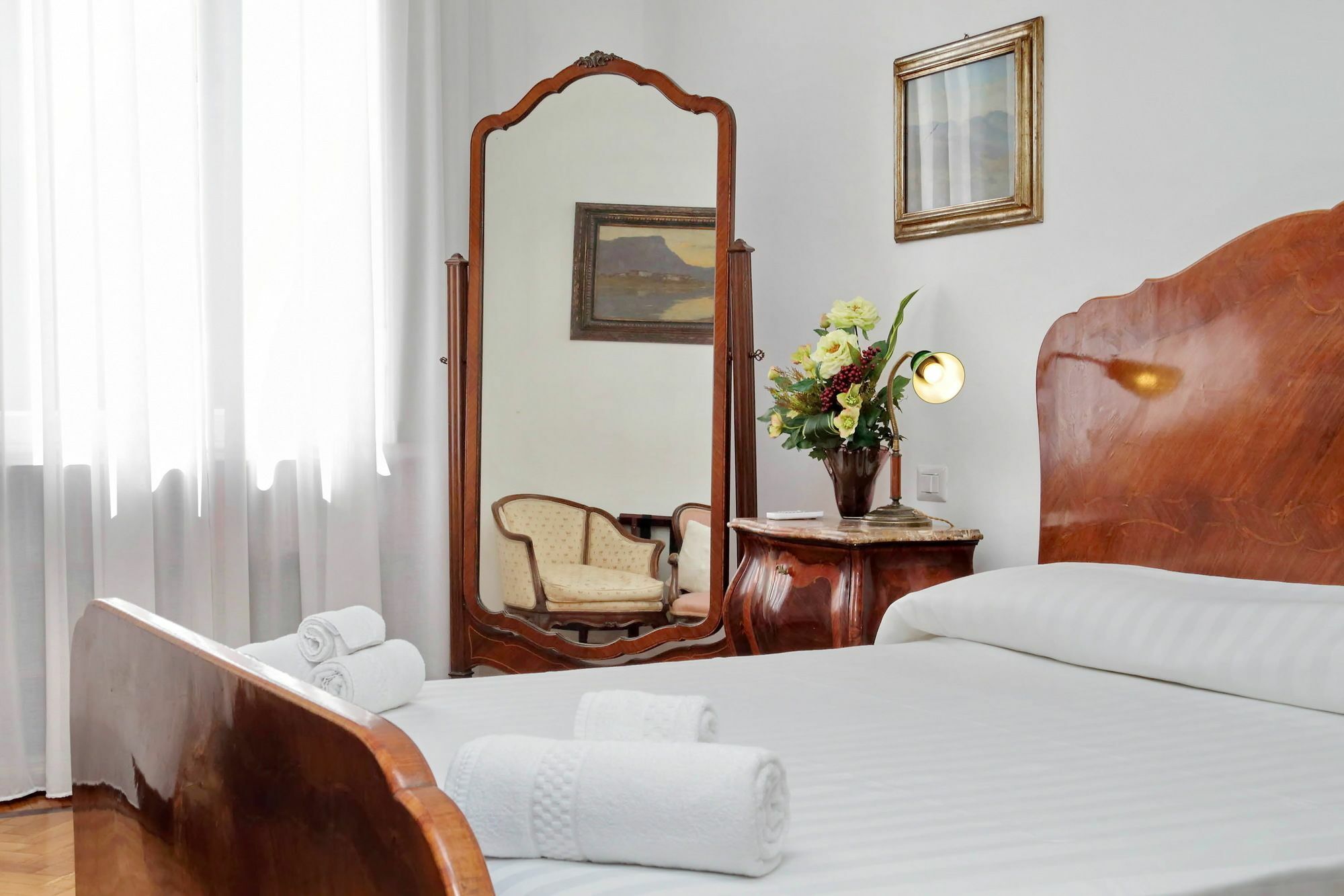 Amazing Via Veneto Apartment